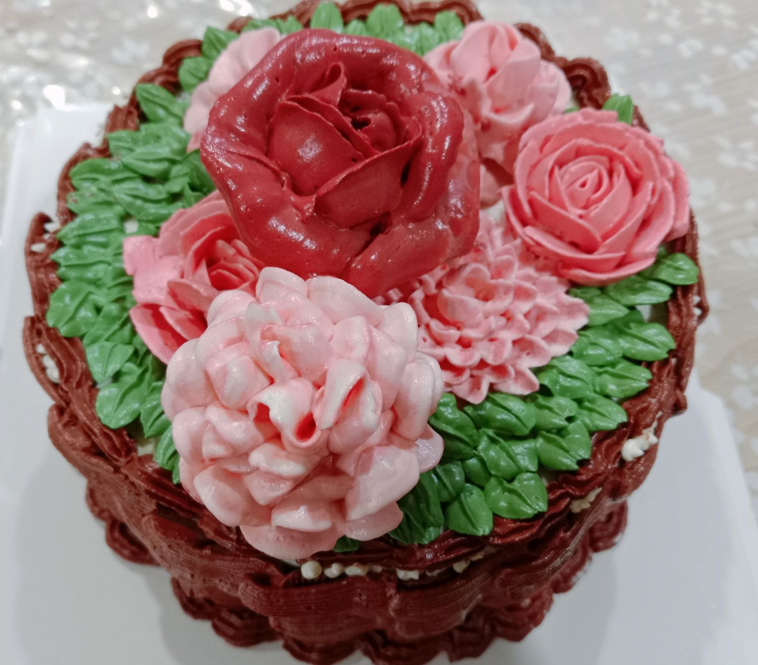 Vanilla Sponge Flower Basket Cake