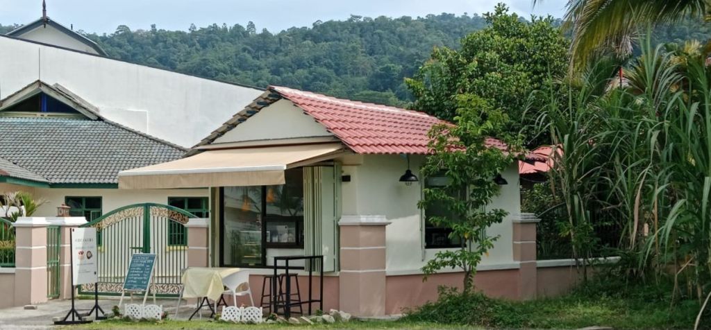 COCAKERY Cottage From Outside