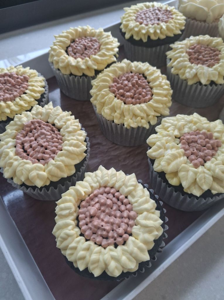 Cupcake Chocolate with Sunflower by COCAKERY